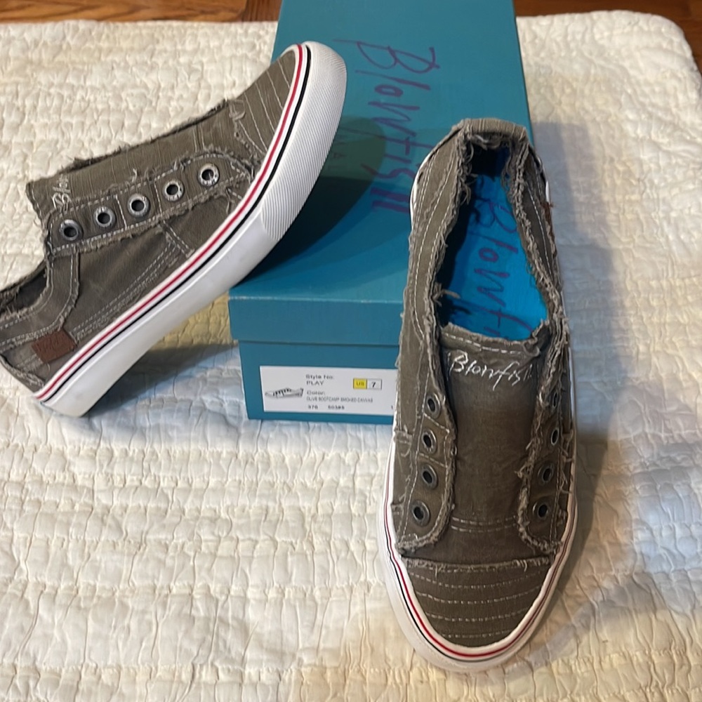 *New in Box* Blowfish Slip On Sneakers